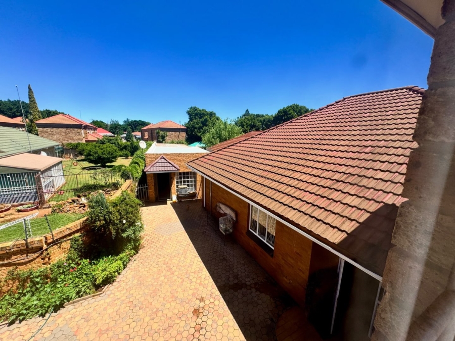 5 Bedroom Property for Sale in Potchefstroom North North West